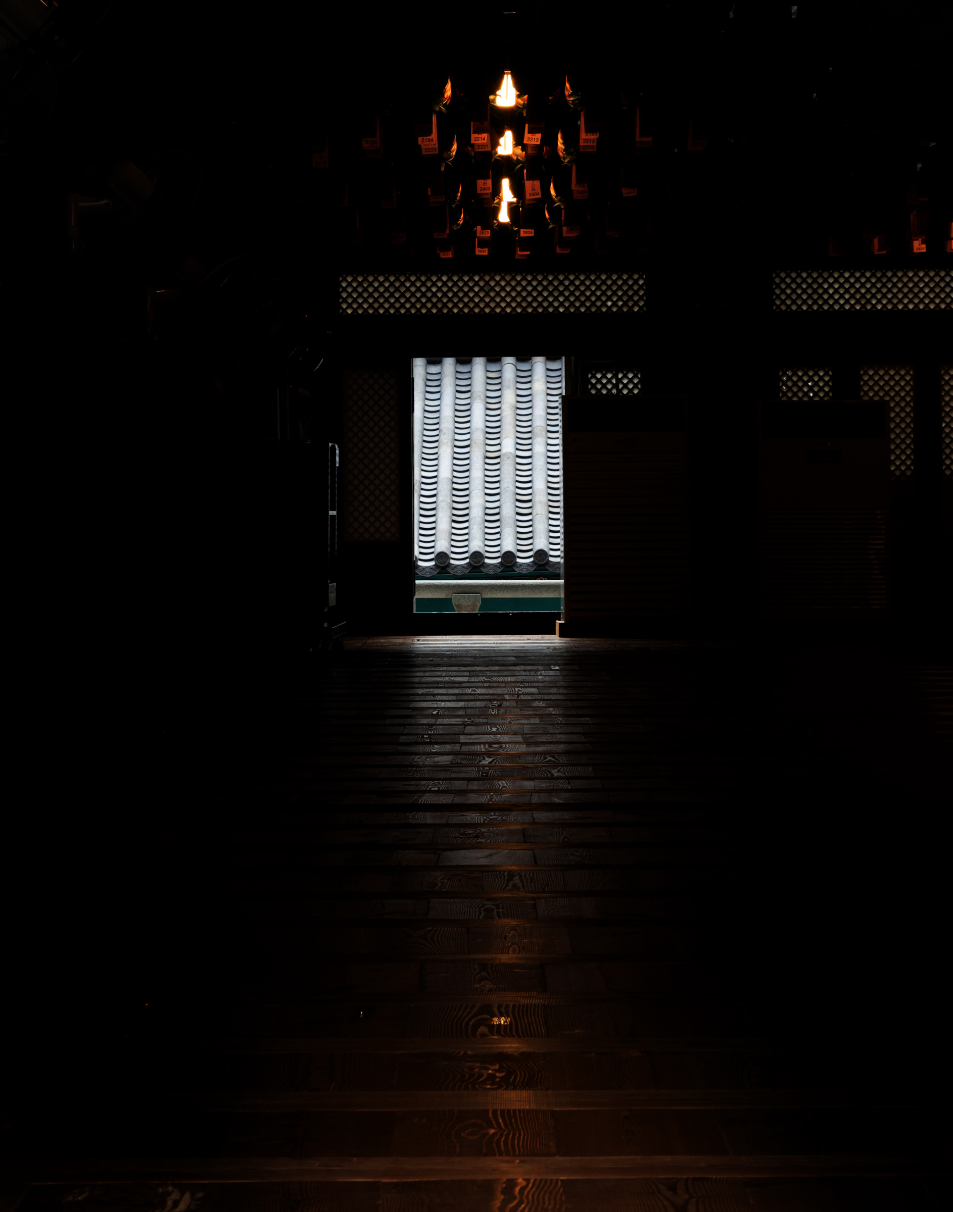 산사의 고요함 대표 작품